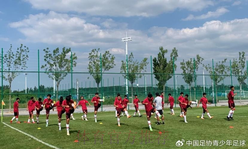 中国U15男足国少队赴青岛参加2023年东亚足联U15男子足球锦标赛